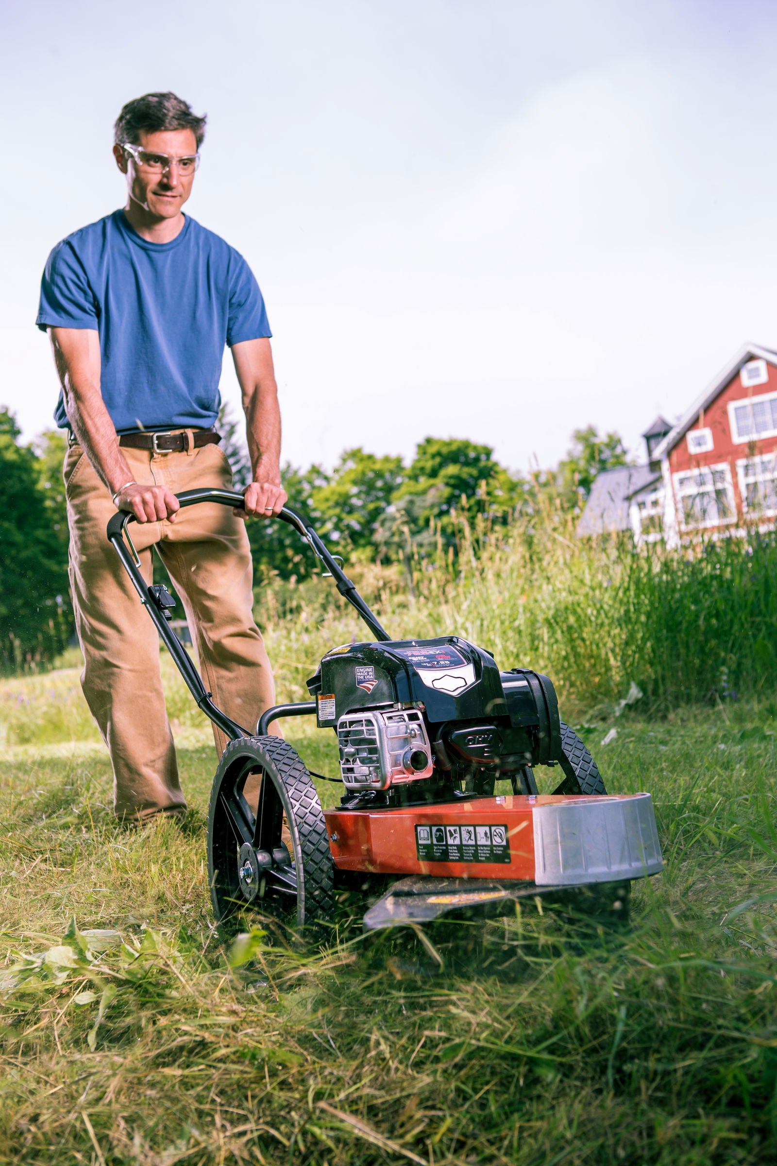 45072 Gresstrimmer er enkel å manøvrere