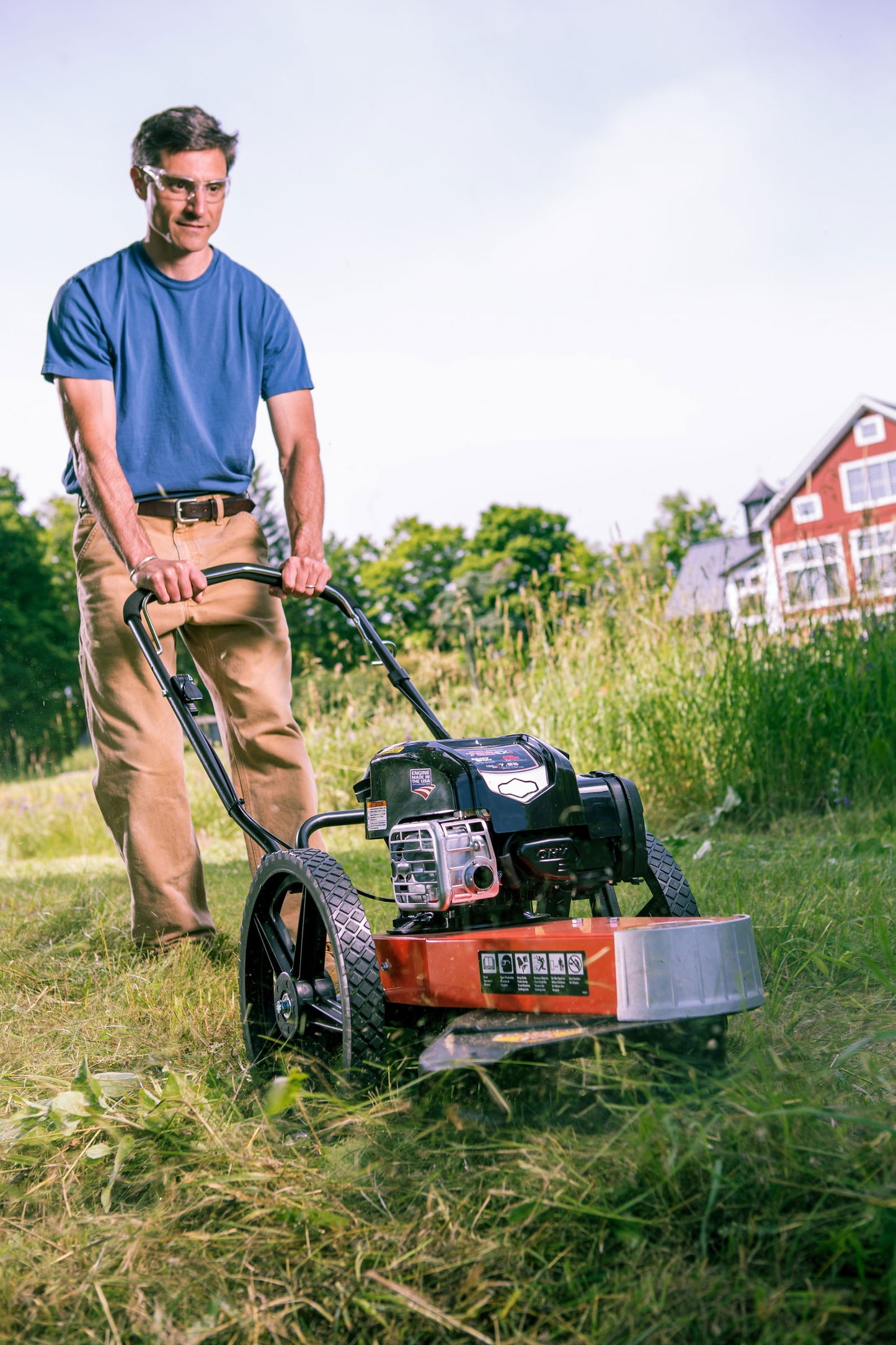 45072 Gresstrimmer er enkel å manøvrere