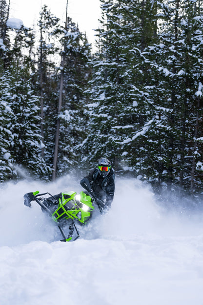 Riot X8000 146 ES QS3 MY24