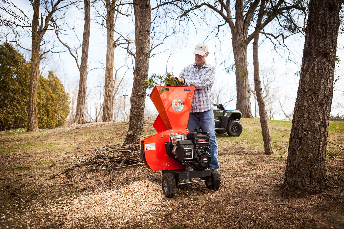3340 Flishugger fra DR Power med våropprydning av kvist