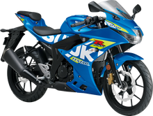 GSX-R125RLXM3 i farge YSF fra Suzuki sett i diagonal vinkel