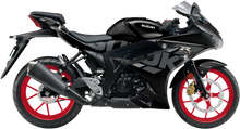 GSX-R125RLXM3 fra Suzuki sort studiobilde fra side