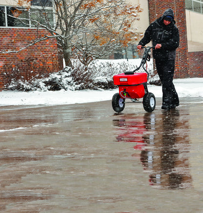 SS-120 sprøytestaven brukes til å smelte isen