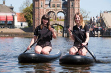 SUP padlebrett fra Suzumar smilende damer på brett